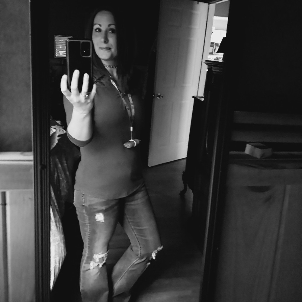 Meet your Posher, Nicole